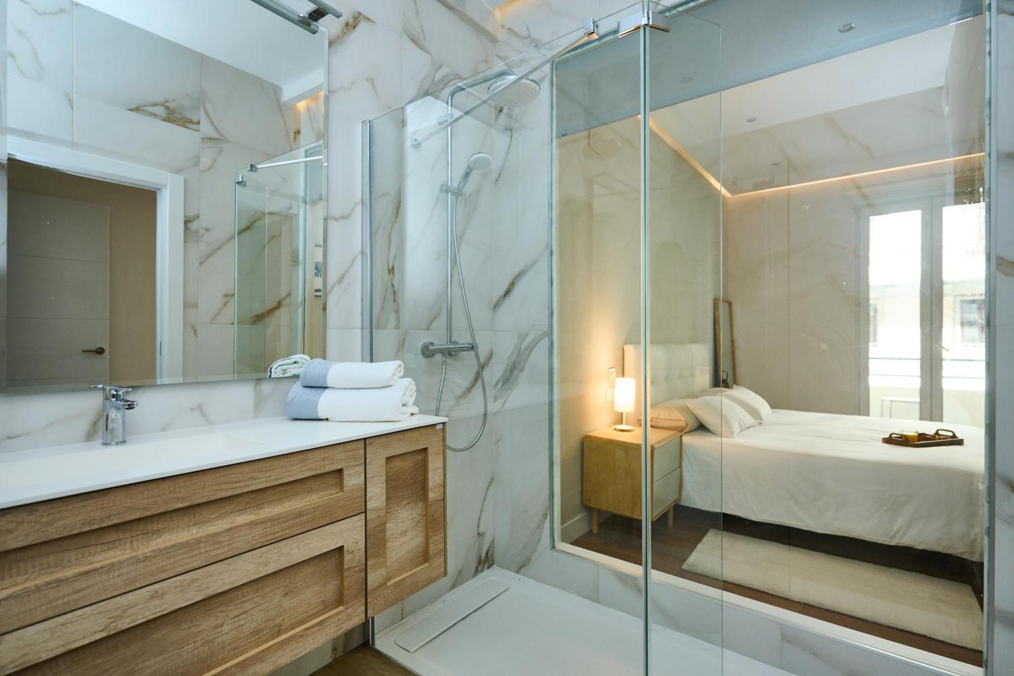 Apartamento Nuevo Lujoso Suites Centro Bilbao Wifi ,Parking Gratis Buitenkant foto